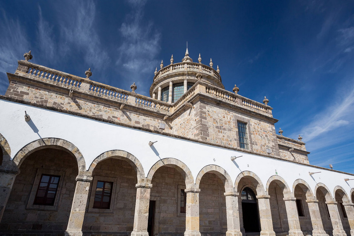 Về mặt kiến trúc, Hospicio Cabañas được coi là một trong những ví dụ điển hình nhất về kiến trúc tân cổ điển ở Mexico. Ảnh: Te Quiero, Guadalajara.