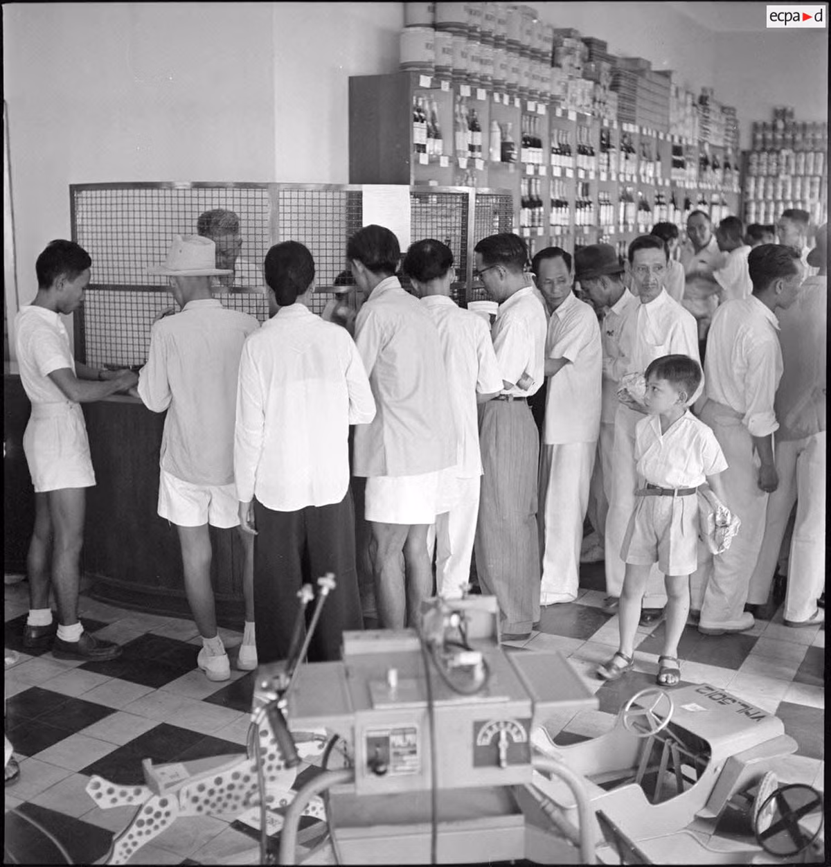 Quầy tính tiền. Ảnh: Auteur inconnu/ECPAD/Défense.