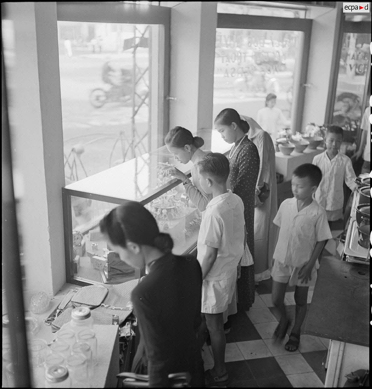 Một số hình ảnh khác. Ảnh: Auteur inconnu/ECPAD/Défense.