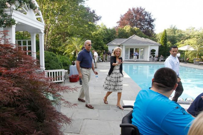 Choáng ngợp kiến trúc dinh thự dành riêng cho Phó Tổng thống Mỹ - Hình 11 Choang ngop kien truc dinh thu danh rieng cho Pho Tong thong My-Hinh-11