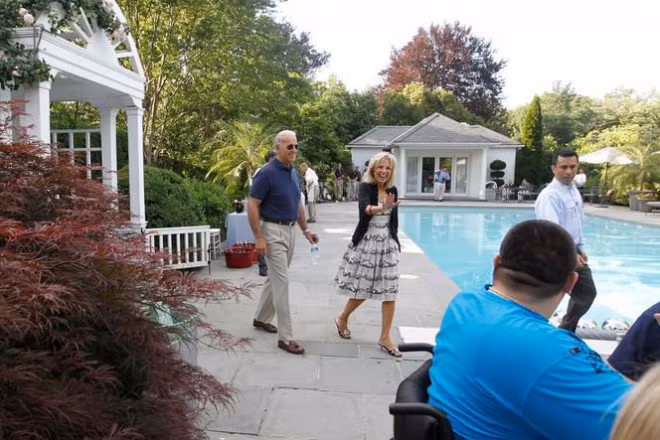 Choang ngop kien truc dinh thu danh rieng cho Pho Tong thong My-Hinh-11