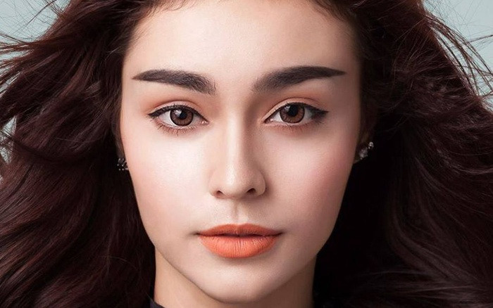 Nếu những người này làm kinh tế thì càng về hậu vận lại càng phát tài, sở hữu khối tài sản với giá trị khổng lồ. Nhưng với những người có hạ đình nhỏ hẹp, ngắn thì sức khỏe thường yếu ớt, dễ bị ốm vặt; cuộc sống về già vẫn chưa an ổn. (Thông tin trong bài chỉ mang tính tham khảo).