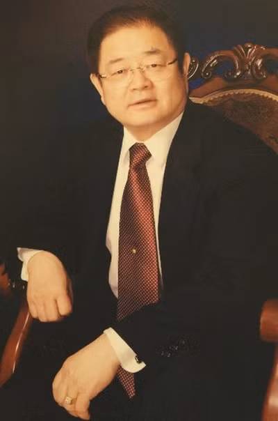 Người chồng thứ 4 của Lưu Hiểu Khánh.