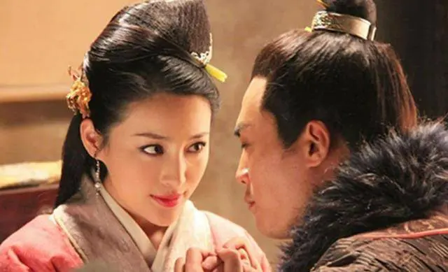 Người xưa có câu “Đói đến mấy cũng đừng ăn đồ cúng mộ”, vì sao? - Hình 3 Nguoi xua co cau “Doi den may cung dung an do cung mo”, vi sao?-Hinh-3