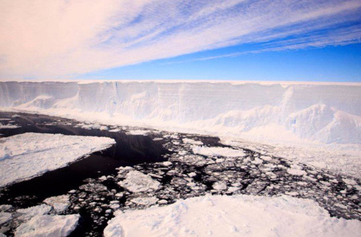 Vùng đất đá cổ xưa bí ẩn nằm dưới lớp băng Nam Cực có gì? Vung dat da co xua bi an nam duoi lop bang Nam Cuc co gi?