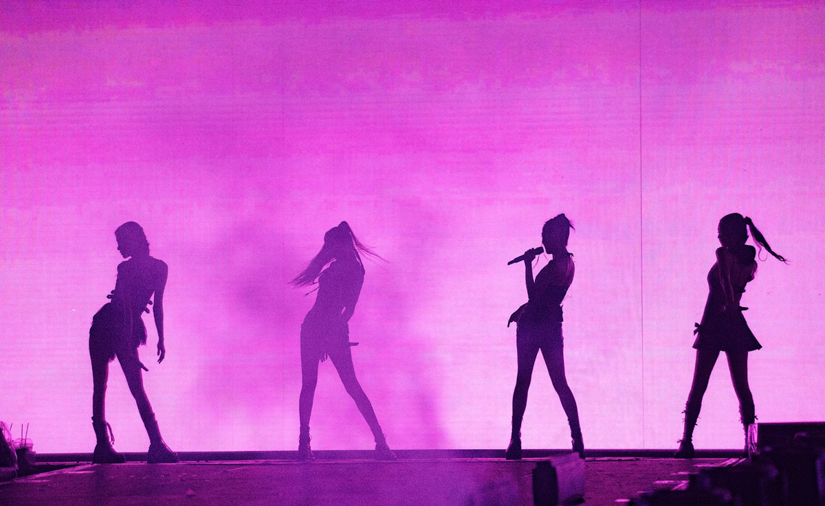 Tu concert cua Blackpink, nen nghi ve cach “moc” hau bao