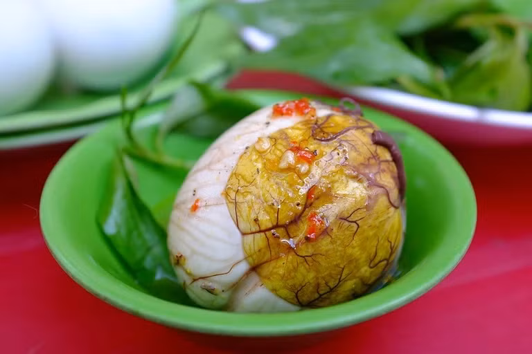 Nuoc trong qua trung vit lon bo nhu sam?-Hinh-3