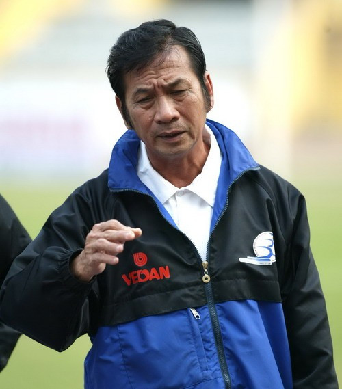 Cựu danh thủ, HLV bóng đá Việt Nam vừa qua đời ở tuổi 72 vì đột quỵ.