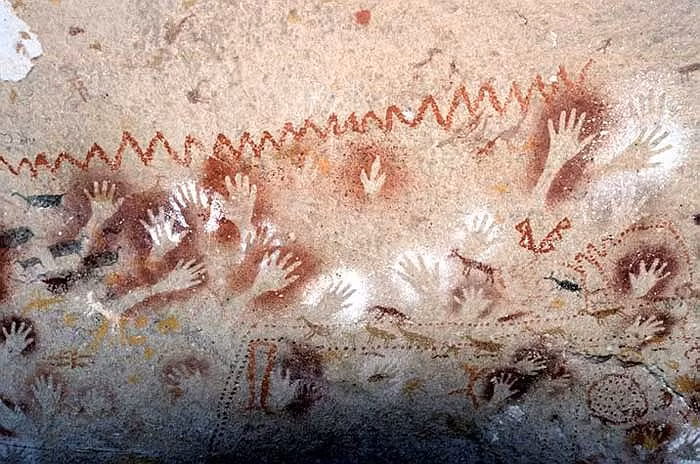 Đây đồng thời cũng là một khu vực khảo cổ rất quan trọng đối với các nhà nghiên cứu với rất nhiều hiện vật thời tiền sử.