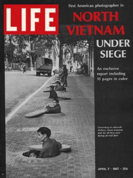 "Bắc Việt Nam trong sự vây hãm". Số ra ngày 7-4-1967.