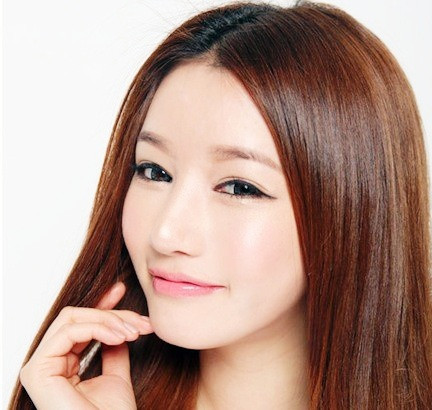 Mắt thước – Người trung thực thẳng thắn: Mắt có vết, dài mà có khí sắc, người có mắt này thành thật thẳng thắn, sớm phát đạt, về già đẹp lão.