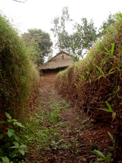 Địa đạo ở "làng chiến tranh".