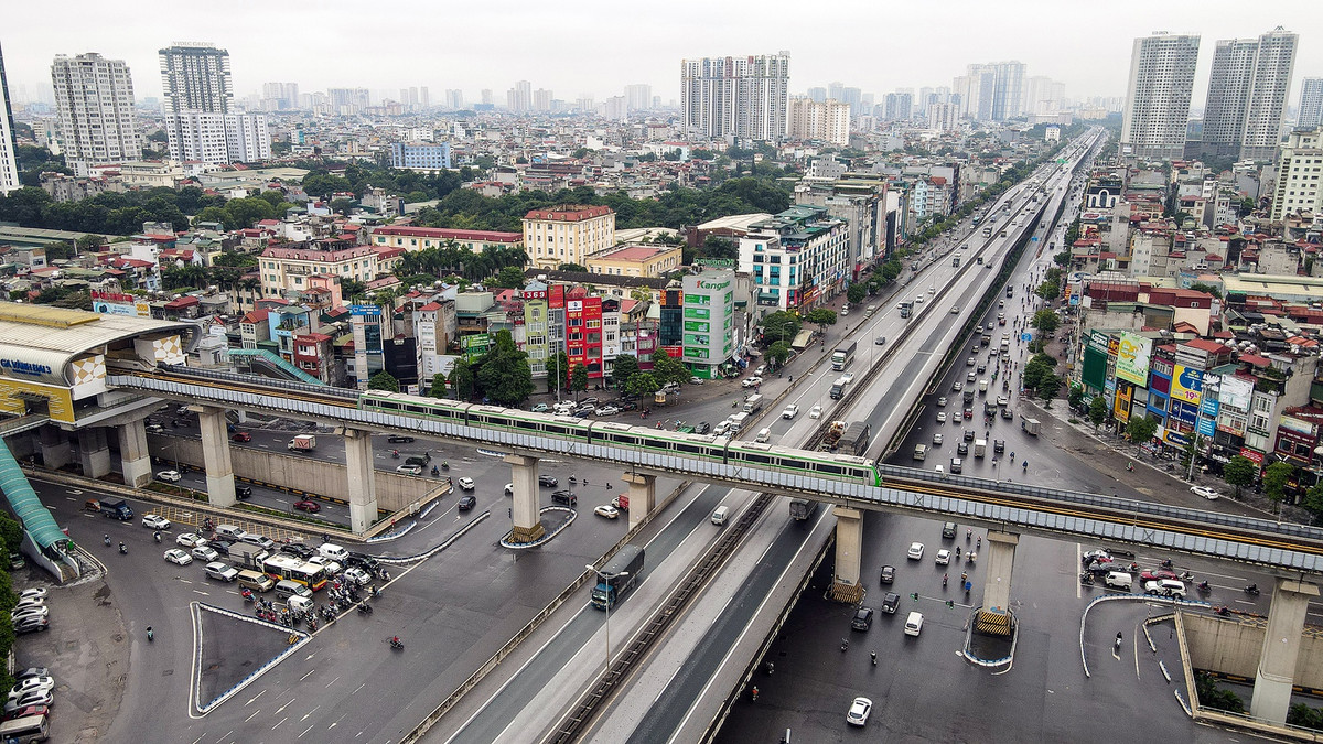 Đường sắt Cát Linh - Hà Đông là dự án đường sắt đô thị đầu tiên được cho phép triển khai thí điểm tại Việt Nam.