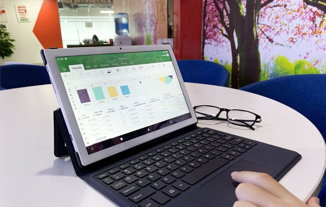 May tinh bang Masstel Tab10 Ultra - nho gon, chay Android 10-Hinh-3