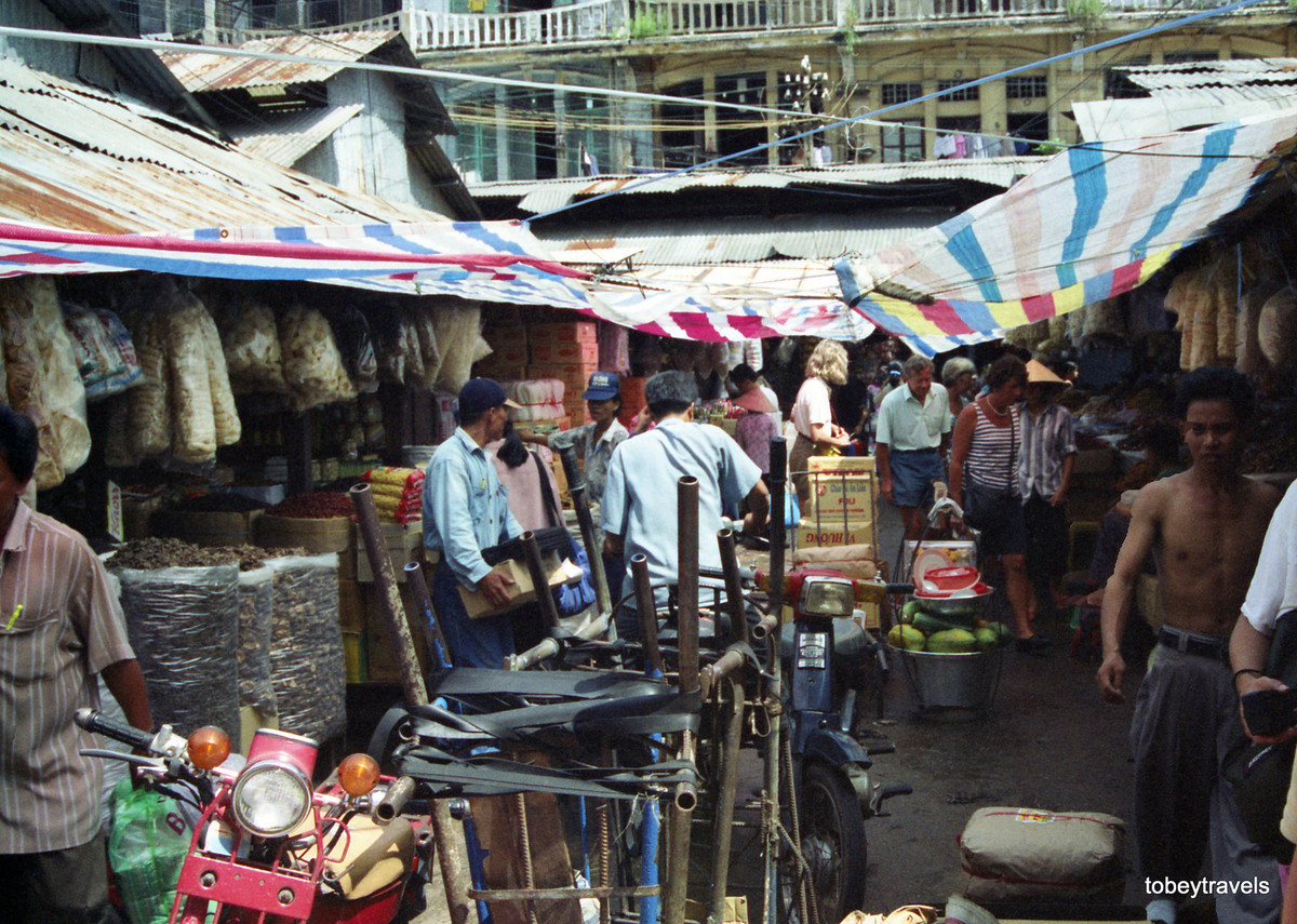 Trong chợ Bình Tây.