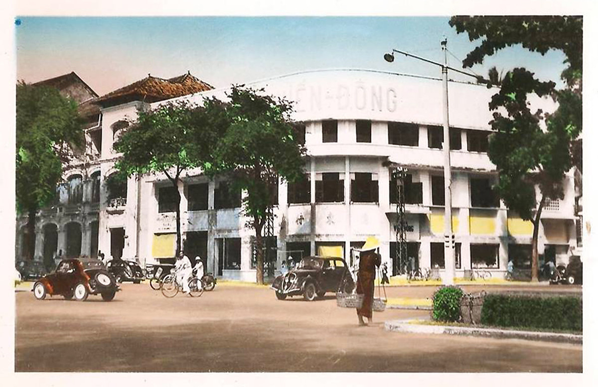 Tòa nhà Bách hóa Viễn Đông trên đại lộ Bonard.