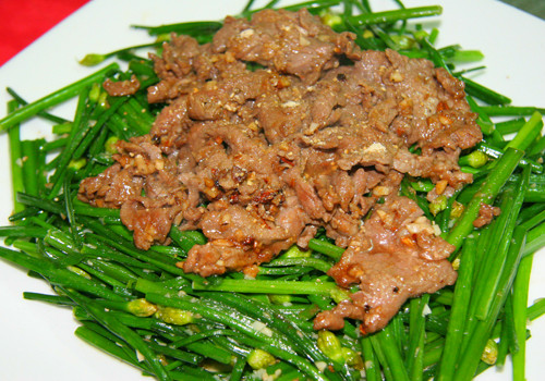 Bò xào hẹ không chỉ ngon mà còn có tác dụng chữa bệnh.