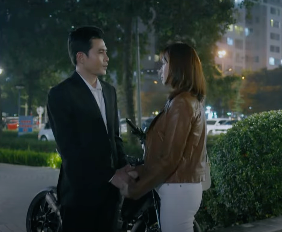 Khan gia soc voi nhan vat hai mat tren phim Viet gio vang-Hinh-6