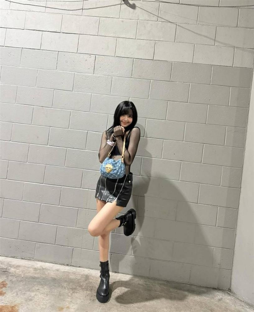 Anh hau truong doc la trieu 