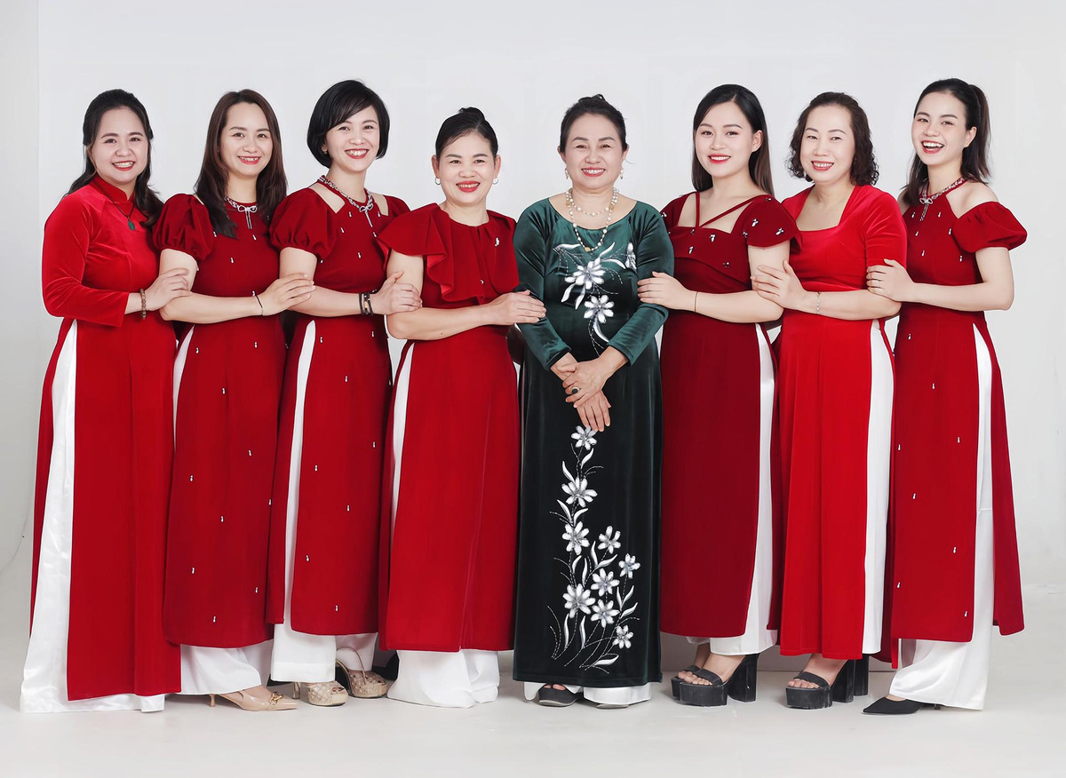 Chuyen la cua gia dinh xu Nghe co 10 nguoi con-Hinh-3