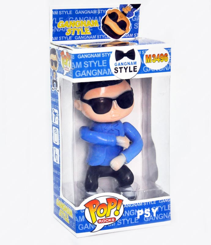 Nhiều bậc phụ huynh mua cho trẻ những đồ chơi nhiều màu sắc, chạy bằng pin và phát ra những tiếng nhạc to rồi ánh sáng chói và nghĩ trẻ thích.