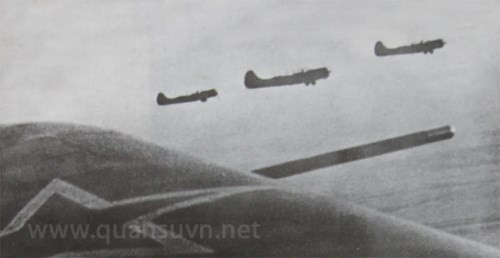 Phi công Việt Nam bay tập trên vùng trời Liên Xô.