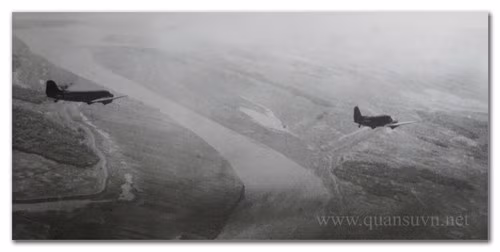 Mùa thu năm 1960, theo yêu cầu của Cách mạng Lào, không quân nhân dân Việt Nam đã sát cánh cùng không quân Xô Viết vận chuyển cho chiến trường Lào. Qua hai năm xây dựng và trưởng thành, các tổ bay được rèn luyện, trưởng thành nhiều mặt. Nhiều đơn vị, cá nhân được khen thưởng, trong đó có đại đội bay Li-2 là một trong 2 đơn vị trong toàn quân được tặng danh hiệu "Đơn vị Ba nhất".