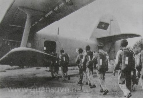 Ngoài việc thay thế các phi công nước ngoài đảm nhiệm các tuyến bay dân dụng, không quân vận tải còn hoàn thành nhiệm vụ các cuộc diễn tập chiến đấu...