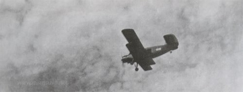 Luôn hướng về miền Nam ruột thịt, các phi công An-2 tuy còn non trẻ, đã khắc phục nhiều khó khăn thả lương thực tiếp tế cho các đơn vị mở đường Trường Sơn.