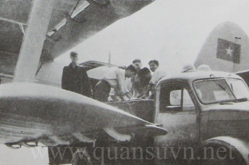 Có ngày các chiến sỹ làm việc không nghỉ 7 tiếng đồng hồ. Một số chiến sỹ đã hi sinh khi đang làm nhiệm vụ.