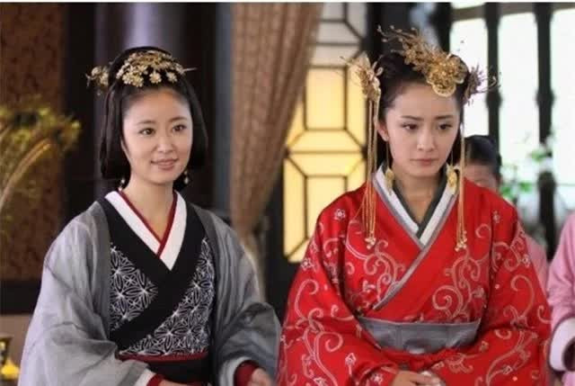 Mỹ nhân Trung Quốc nào khi sống làm 'người lợn'? - Hình 2 My nhan Trung Quoc nao khi song lam 'nguoi lon'?-Hinh-2