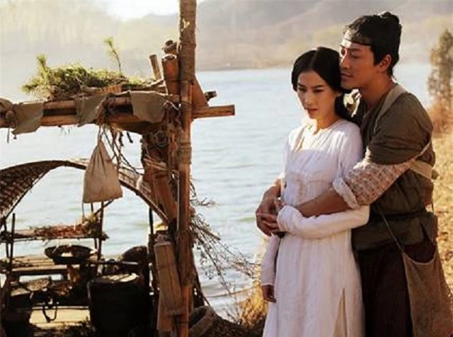 Pháp Hải hòa thượng dùng pháp bảo nào để giam giữ Bạch Xà? - Hình 2 Phap Hai hoa thuong dung phap bao nao de giam giu Bach Xa?-Hinh-2