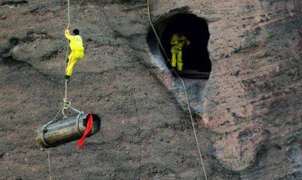 Bí ẩn về chiếc quan tài treo khiến cộng đồng khảo cổ bối rối Bi an ve chiec quan tai treo khien cong dong khao co boi roi