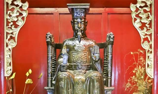 Vị vua nhân từ bậc nhất lịch sử VN, khiến phương Bắc kiêng nể - Hình 3 Vi vua nhan tu bac nhat lich su VN, khien phuong Bac kieng ne-Hinh-3