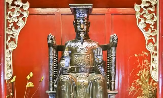 Vi vua nhan tu bac nhat lich su VN, khien phuong Bac kieng ne-Hinh-3