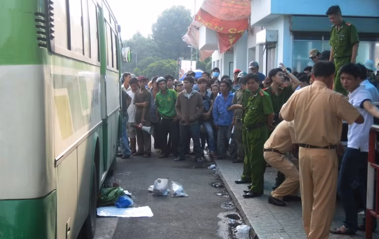 Hiện trường vụ tai nạn làm nữ giảng viên đại học người nước ngoài tử vong.