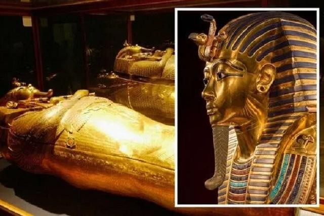 Ven man bi an lang mo day ap vang bac cua vua Tutankhamun