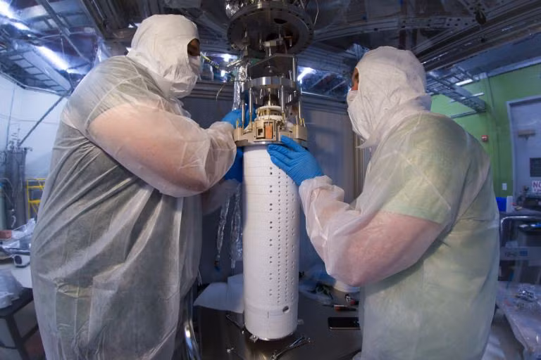 Bi mat lo ra tu mo vang bo hoang o My: Hon 200 nguoi dang san