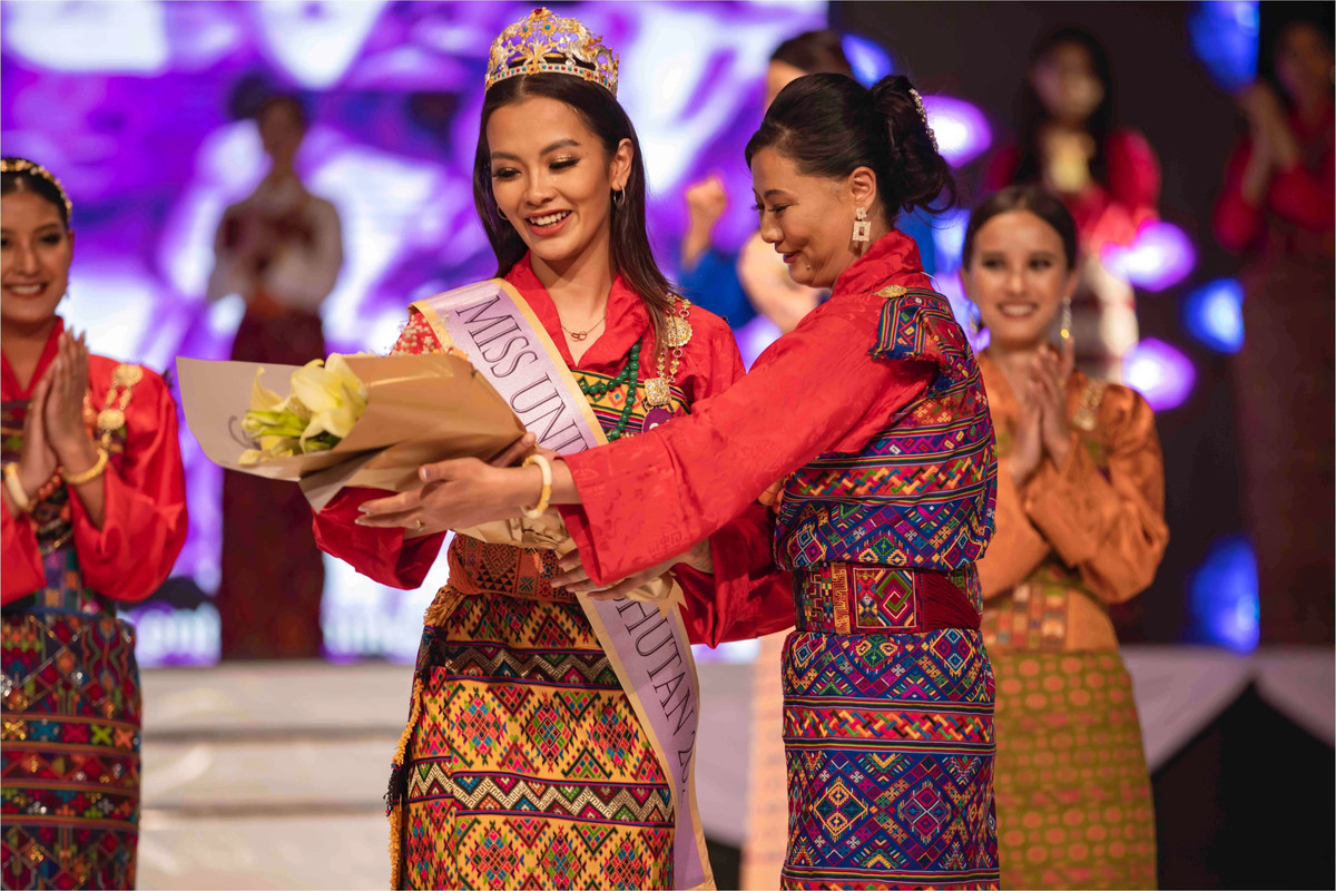 Hoa hau Hoan vu Bhutan cong khai la nguoi song tinh