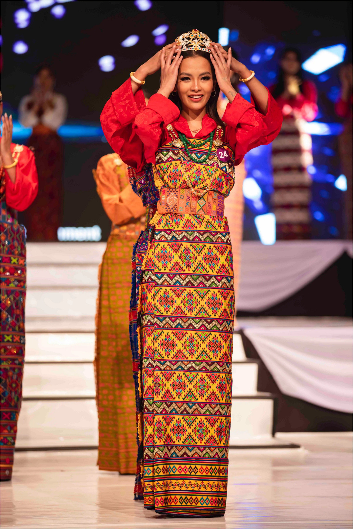 Hoa hau Hoan vu Bhutan cong khai la nguoi song tinh-Hinh-2