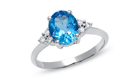 Loại đá quý hợp vận với người sinh ngày 30/5 là sapphire vàng, đá thạch anh, đá Topaz.
