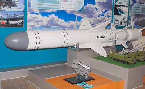 Tên lửa hành trình chống tàu Kh-35 Uran.