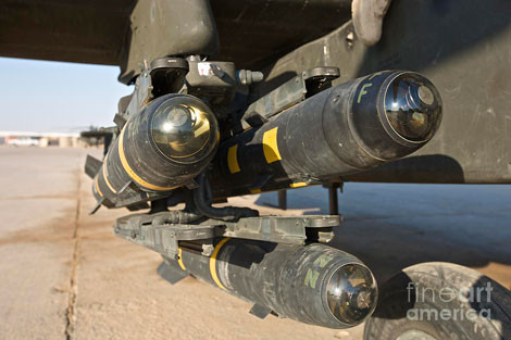 Ngoài Tomahawk, chính quyền Mỹ muốn dừng mua tên lửa chống tăng chủ lực Hellfire.