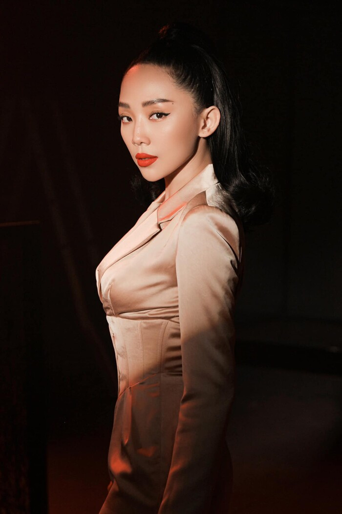 Sau khi co chong, Toc Tien 