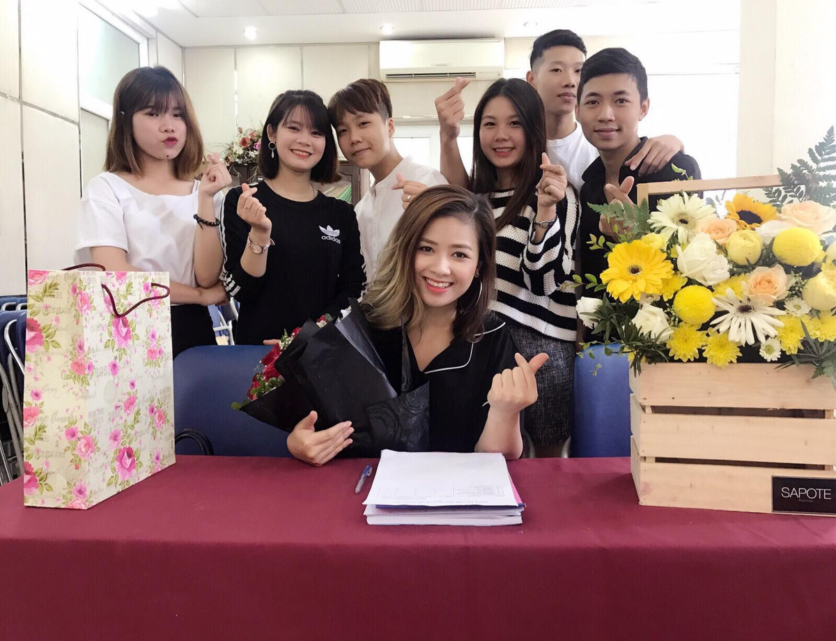 Duong Hoang Yen di day 10 nam: Muon bung chay, tang xong-Hinh-2