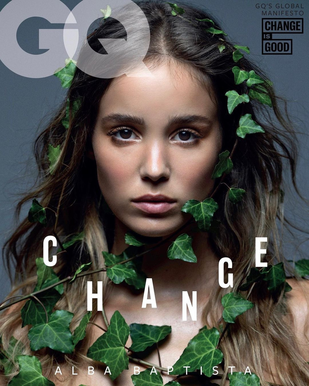 Theo US Weekly, Chris Evans và Alba Baptista được cho là hẹn hò từ năm 2021 sau khi nữ diễn viên theo dõi tài tử của loạt bom tấn Marvel cũng như vài thành viên gia đình anh trên mạng xã hội. Gần đây Chris Evans liên tục chia sẻ về mong muốn sẽ sớm ổn định chuyện gia đình, dấy lên hy vọng anh và Alba Baptista sẽ sớm về chung một nhà.