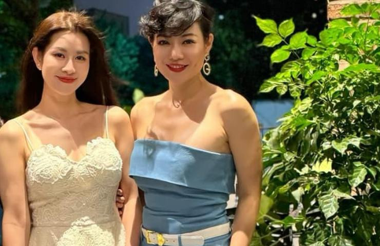 ăm nay Táo Quân "thay máu" dàn diễn viên, hai gương mặt nữ gây chú ý khi góp mặt diễn xuất trong chương trình là Thanh Hương và Lưu Huyền Trang. Ở độ tuổi U40, cặp đôi sở hữu vẻ ngoài xinh đẹp, tươi trẻ cùng vóc dáng nóng bỏng.