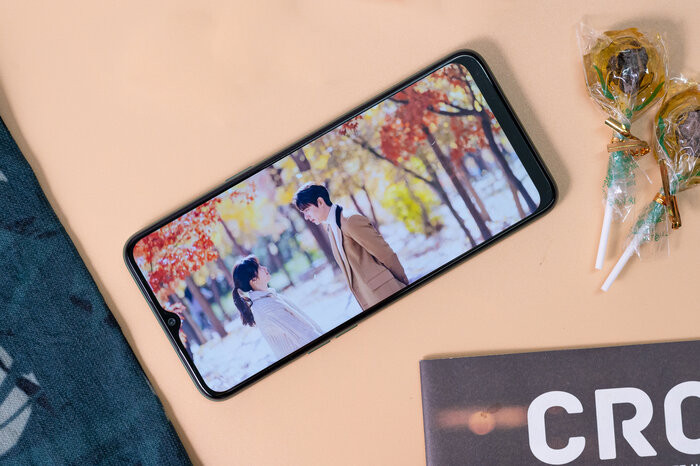 Lý do bạn trẻ không thể bỏ qua Realme 6i pin "trâu" và sạc nhanh - Hình 2 Ly do ban tre khong the bo qua Realme 6i pin