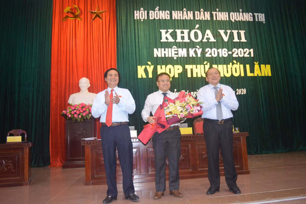 Thu tuong bo nhiem ong Vo Van Hung lam Chu tich tinh Quang Tri