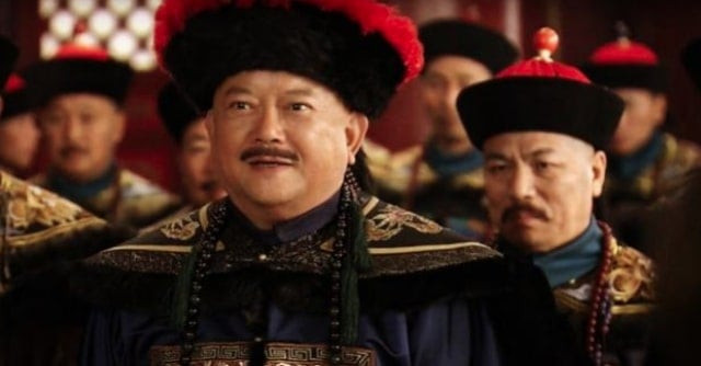 Hoa Than 3 tuoi mat me, ngheo tung, gap Can Long bong doi doi-Hinh-3